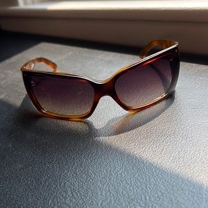 Chanel Brown sunglasses